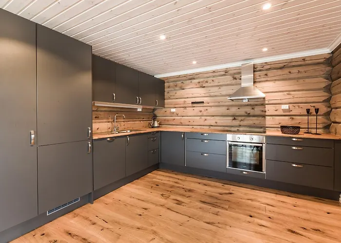 View 4 Bedrooms * Brunstad
